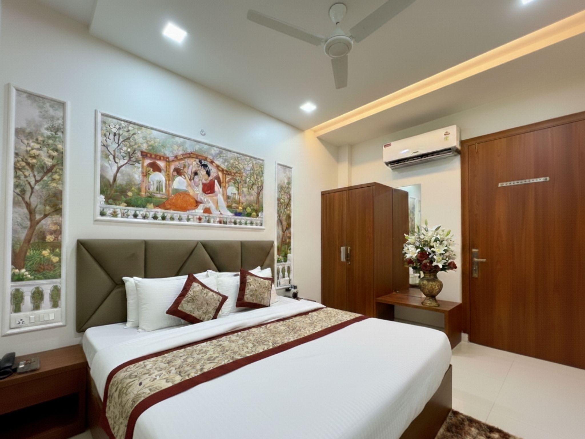 Room Photo